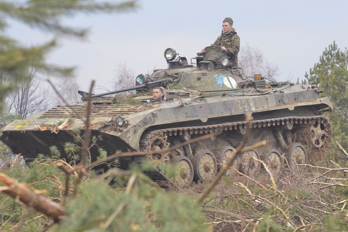 Багатоспектральне маскування техніки: видимий, тепловий і радіолокаційний діапазони